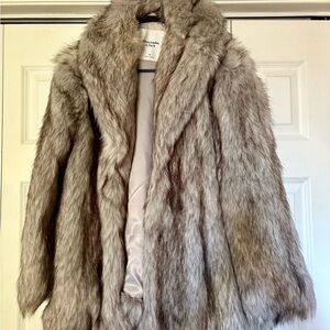 Abercrombie & Fitch Women's Teddy Jacket in Brown